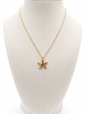 Coastal Luxe 18K Gold Plated Starfish Necklace Stainless Steel Beach Jewelry NEW